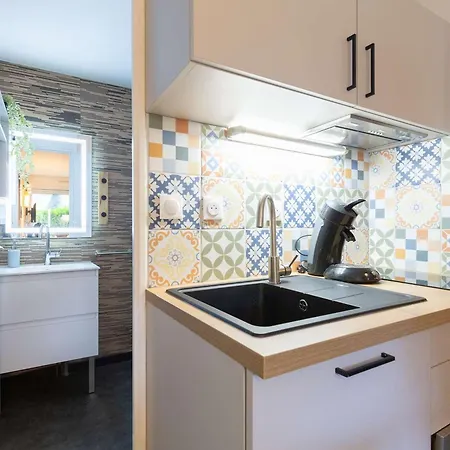 4 Personnes Calme, Proche Centre Et Commerces A - Fr-1-296-494